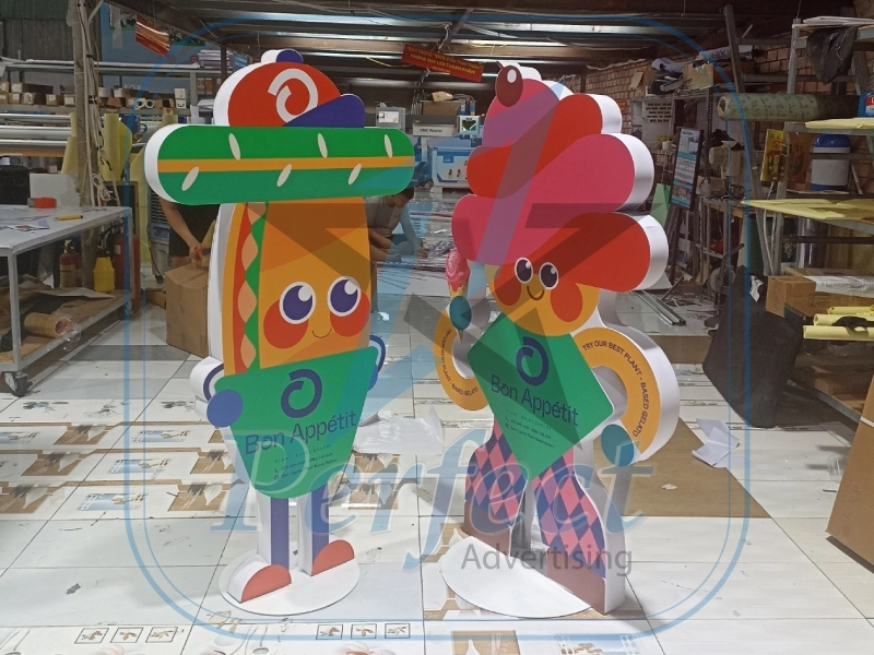 In standee mô hình 3D tại Perfect
