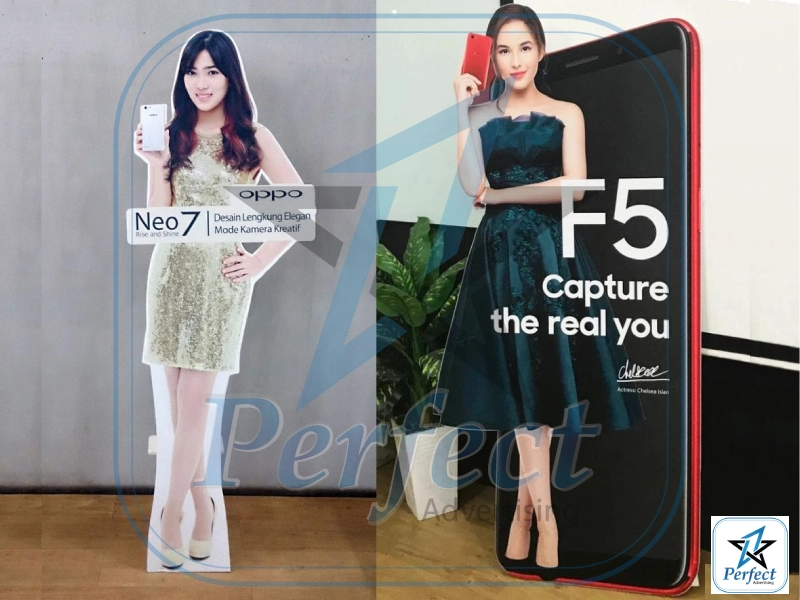 In standee mô hình người giá rẻ tại TPHCM