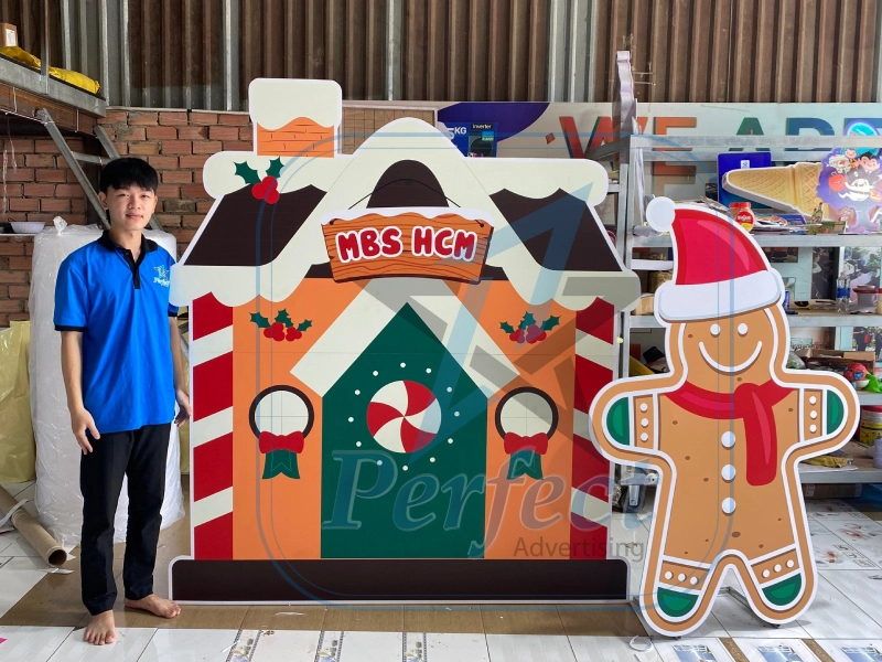 mô hình standee tại Perfect