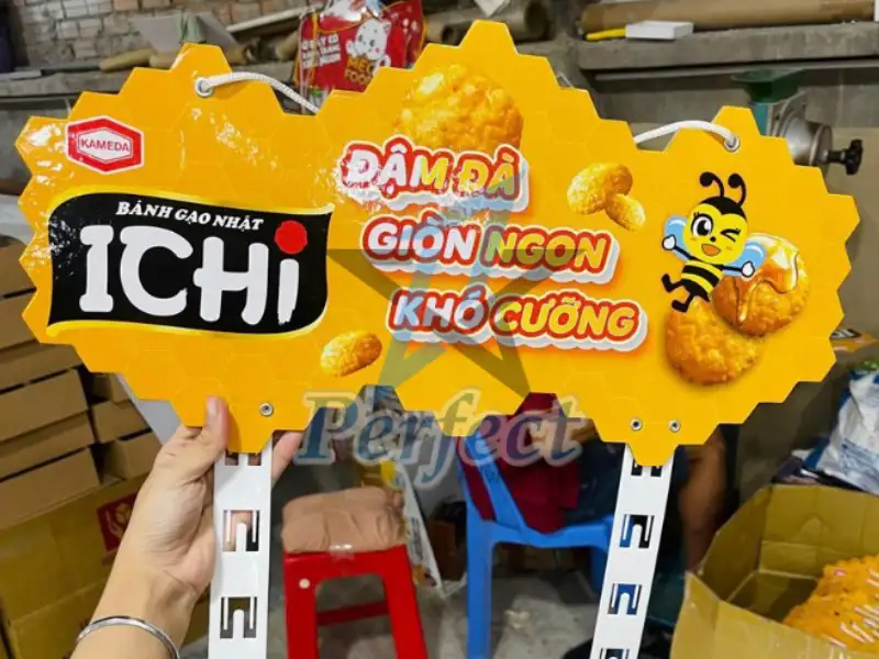 Hướng dẫn đặt POSM hanger dây nhựa tại Perfect