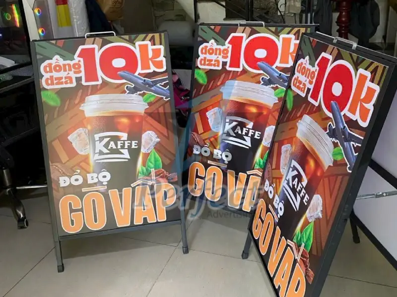 Standee chữ A 2 mặt