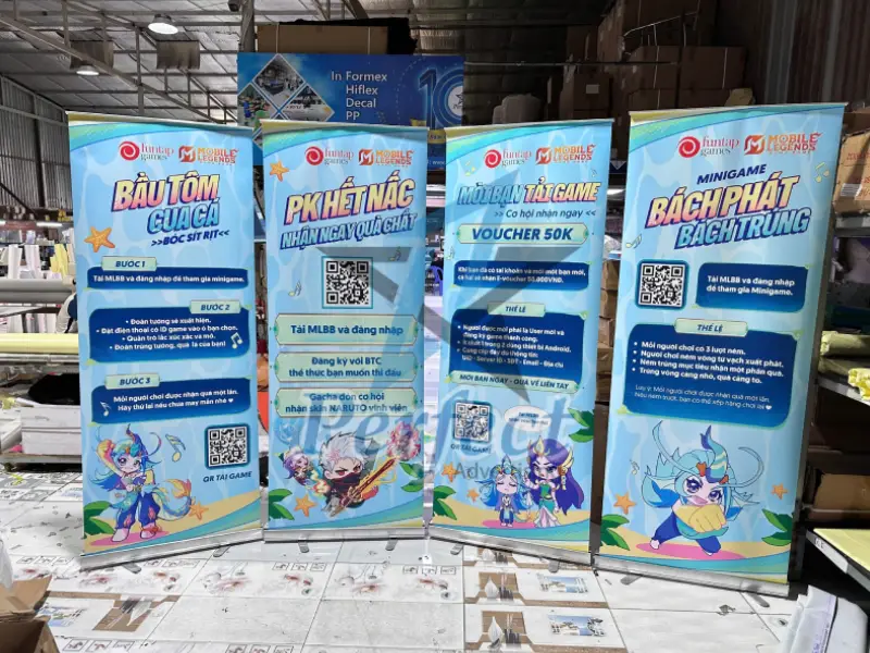 Standee cuốn nhôm là gì