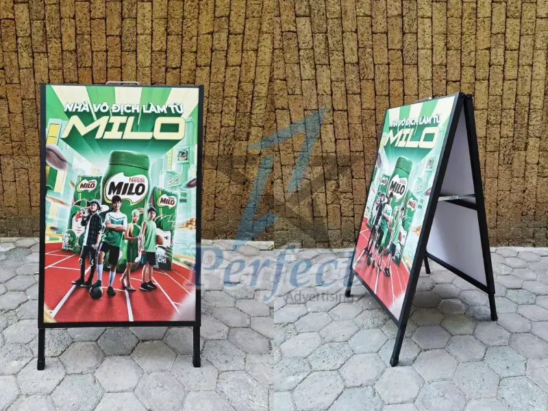 khung standee chữ a đẹp hai mặt