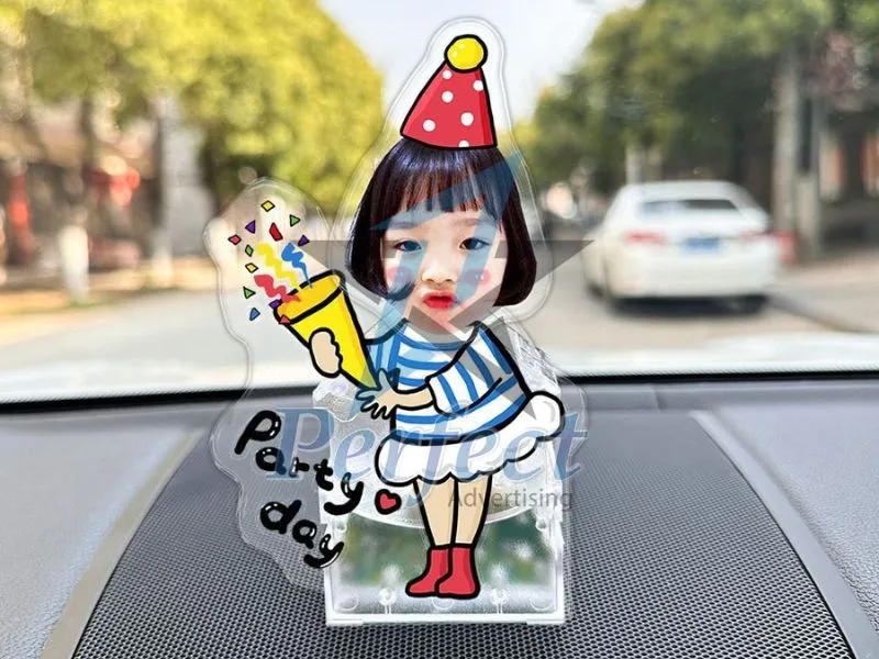 Cách bảo quản standee lắc đầu đúng cách