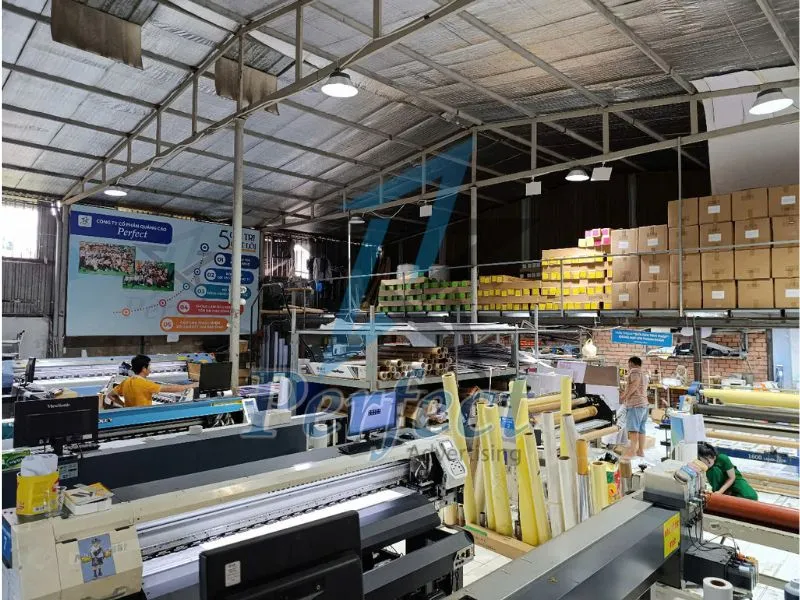 Perfect cung cấp đa dạng các loại sản phẩm standee mica chất lượng, giá tốt tại TPHCM