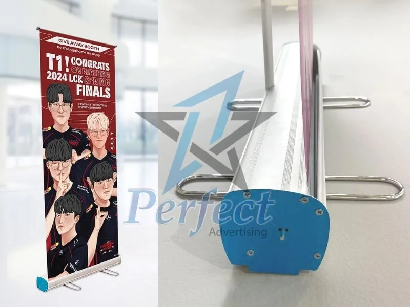 standee cuốn nhôm chân inox 80x200 dễ sử dụng